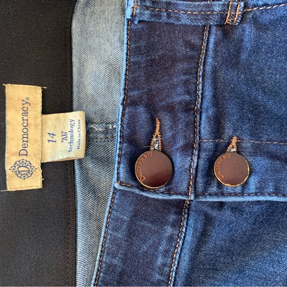 Size 14 tummy control DEMOCRACY Jean skirt from Nordstrom - Picture 2 of 2